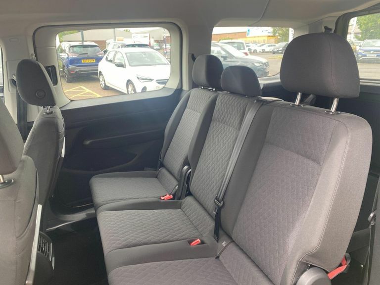 Volkswagen Caddy Maxi Life 2.0 Tdi Life Mpv Euro 6 Ss 1 Green #5