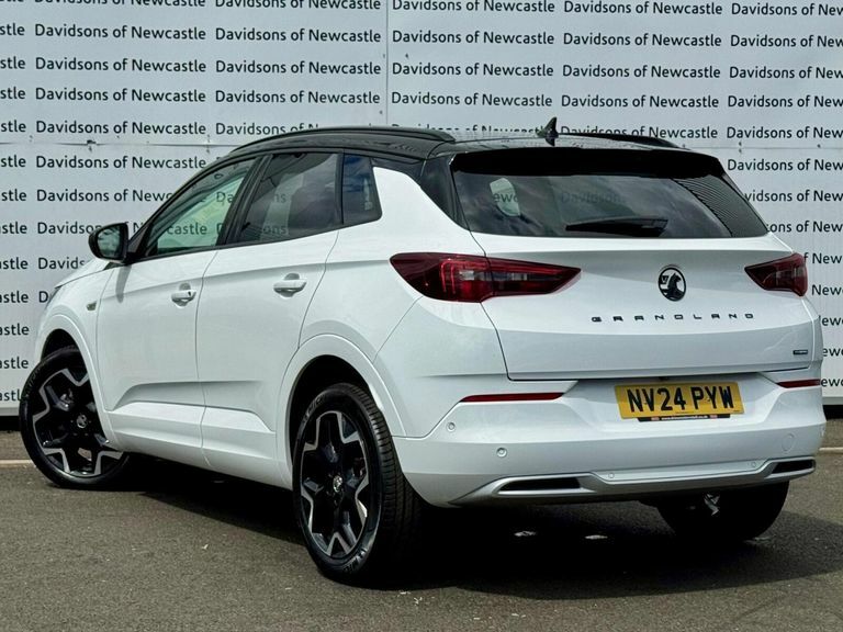 Vauxhall Grandland 1.2 Ultimate Suv Hybrid E-dct Euro 6 S White #4