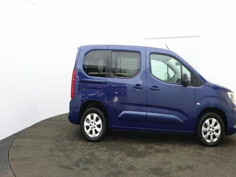 Vauxhall Combo Life 1.5 Turbo D Se Mpv 6Spd Euro 6 #2