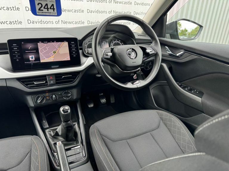 Skoda Kamiq Hatchback Blue #10