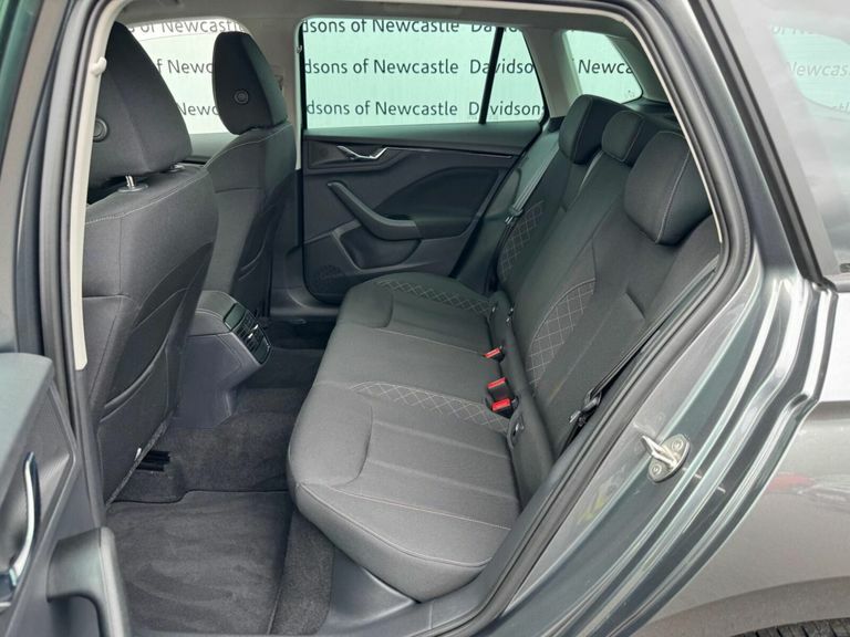 Skoda Kamiq Hatchback Blue #14