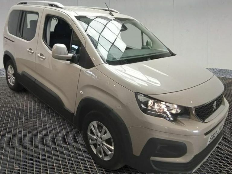 Peugeot Rifter 1.5 Bluehdi Allure Standard Mpv Beige