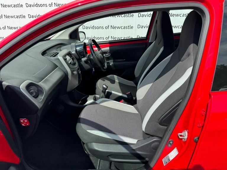 Toyota Aygo Aygo X-style Vvt-i Cvt White #31