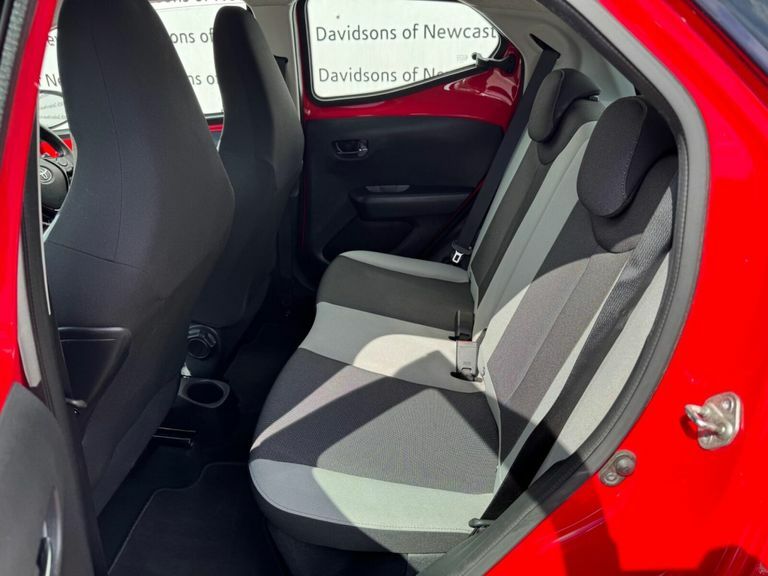 Toyota Aygo Aygo X-style Vvt-i Cvt White #14