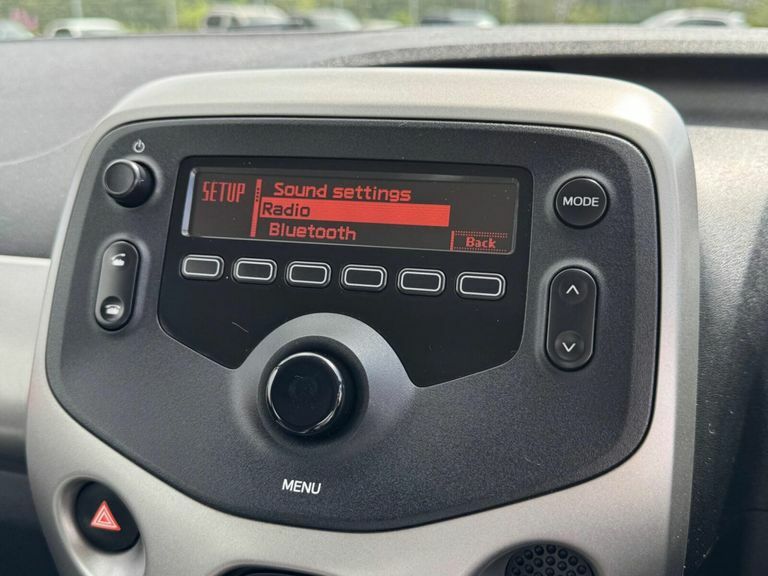 Toyota Aygo Aygo X-style Vvt-i Cvt White #27