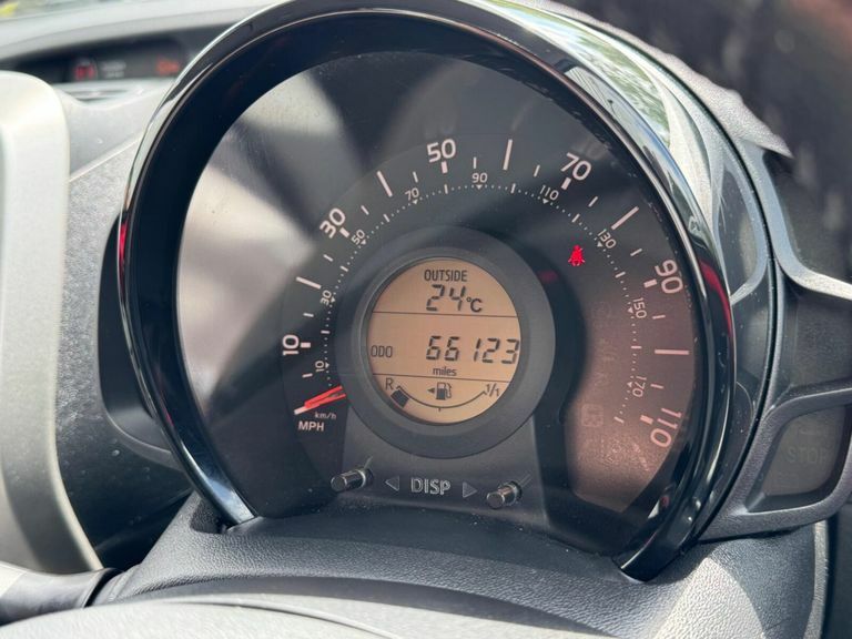 Toyota Aygo Aygo X-style Vvt-i Cvt White #29