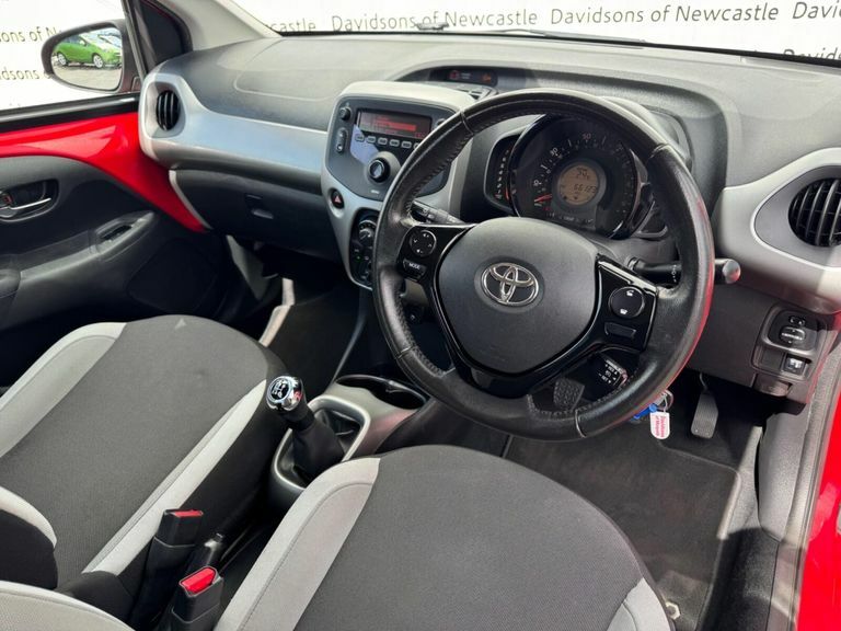 Toyota Aygo Aygo X-style Vvt-i Cvt White #12