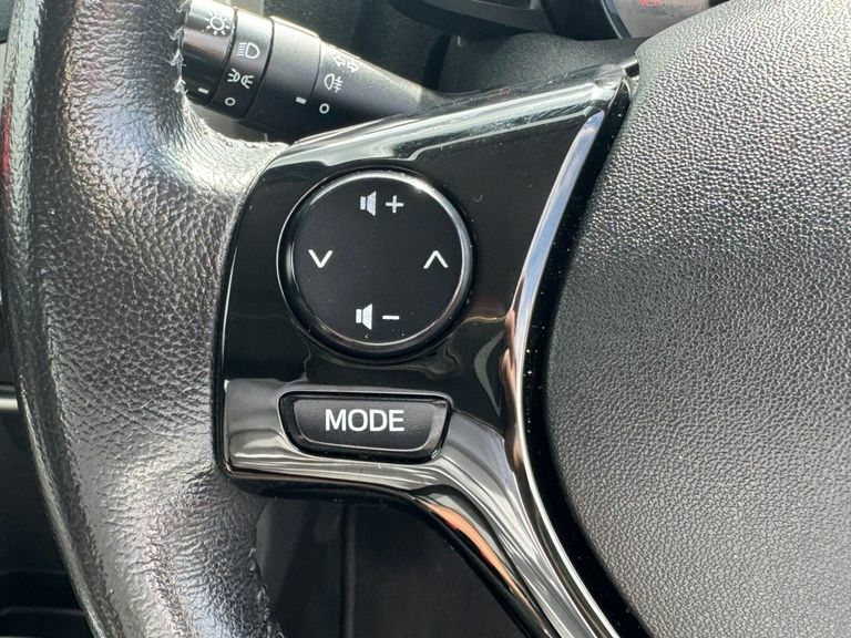 Toyota Aygo Aygo X-style Vvt-i Cvt White #20