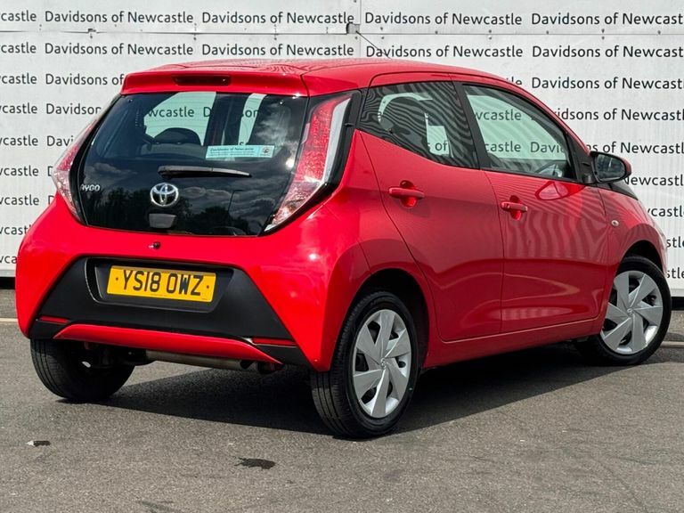 Toyota Aygo Aygo X-style Vvt-i Cvt White #9