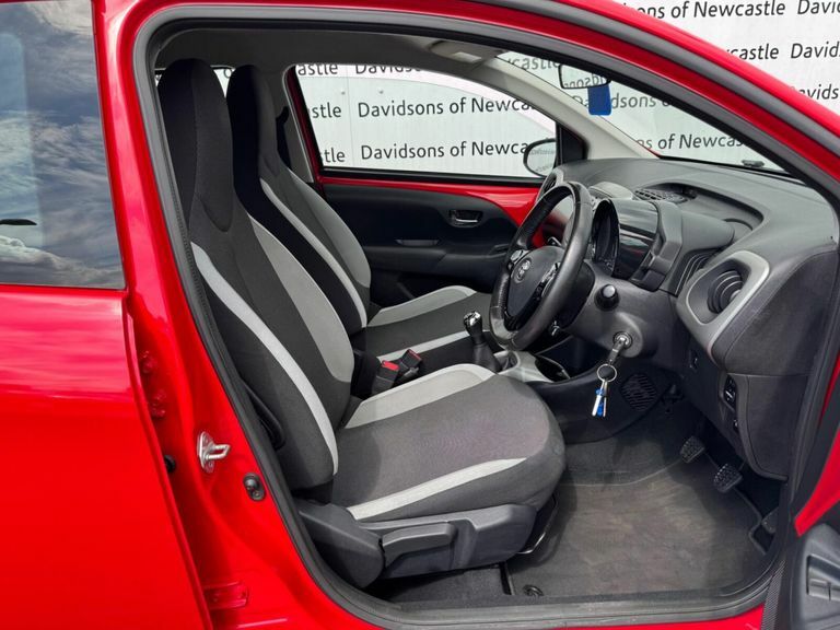 Toyota Aygo Aygo X-style Vvt-i Cvt White #13