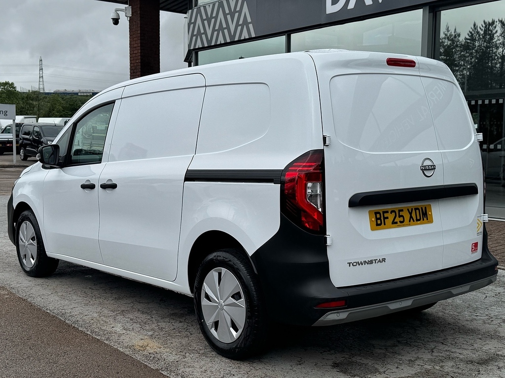 Nissan TOWNSTAR Tce Acenta 130Ps L2 Lwb With Low Miles, Leather Se White #4