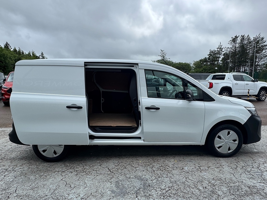 Nissan TOWNSTAR Acenta White #15