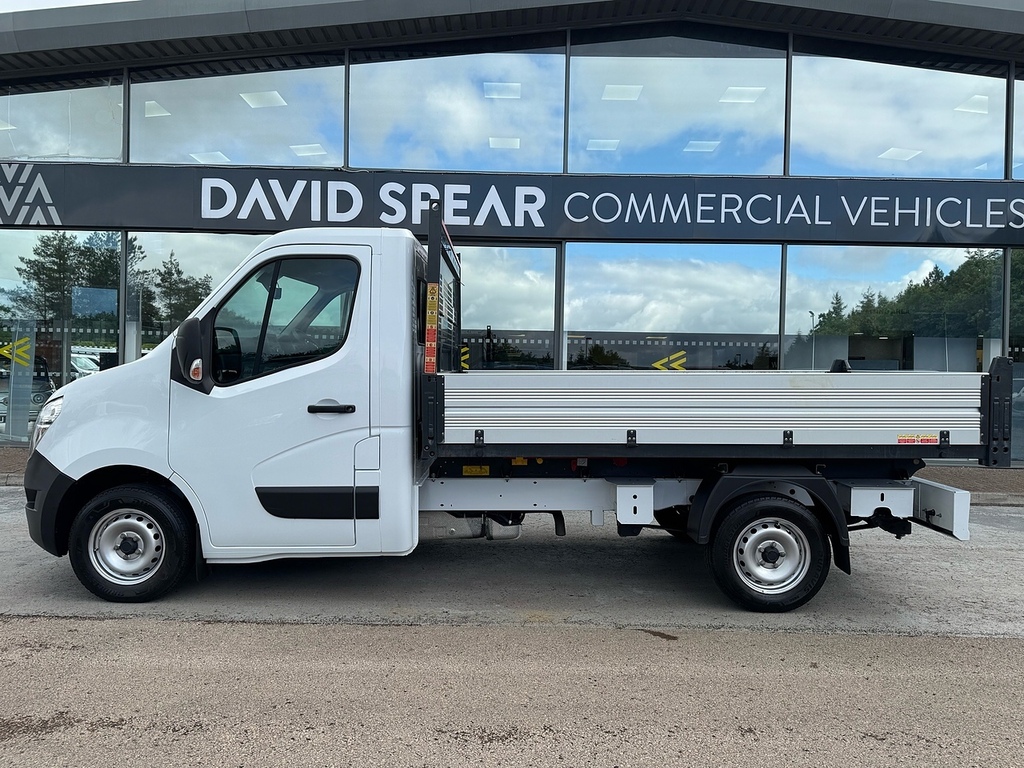 Nissan InterStar Dci Tekna L2h2 White #18