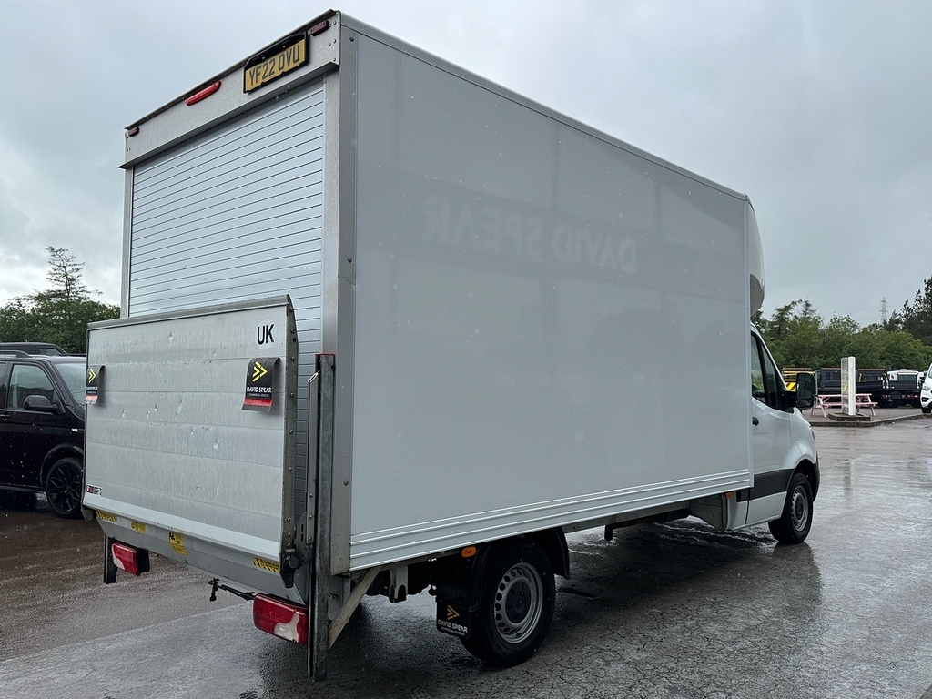 Mercedes-Benz Sprinter 315 Cdi Progressive 150Ps Luton L3 Rwd 4M With 500 White #2