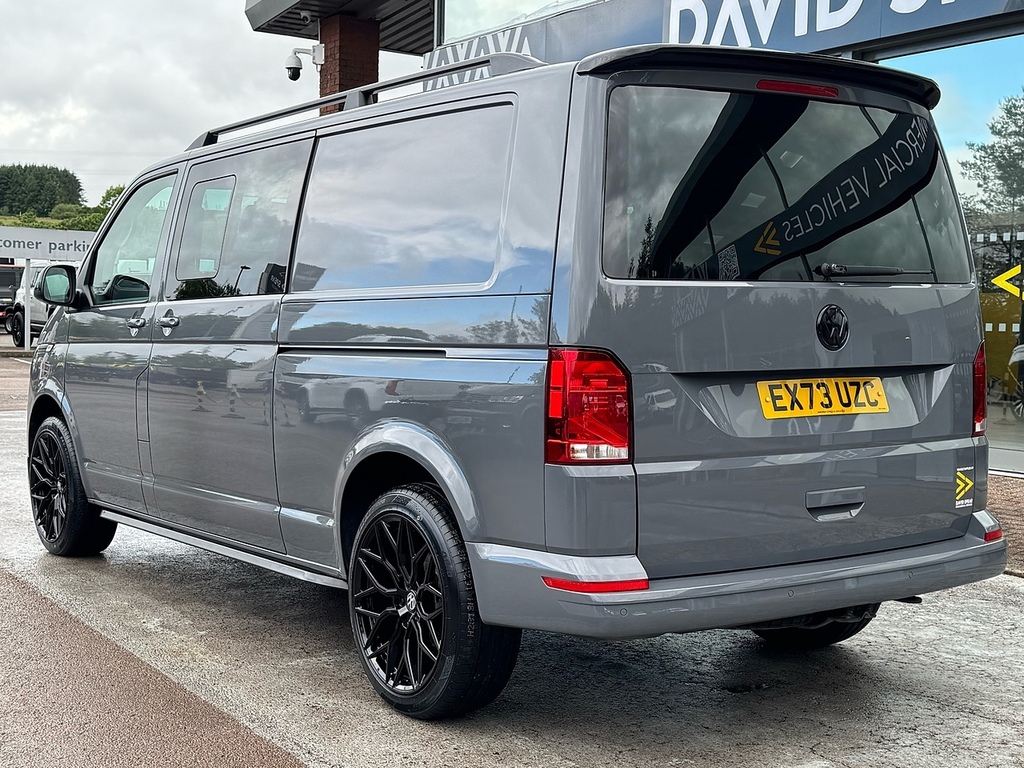 Volkswagen Transporter Tdi T32 Highline 150Ps Lwb Kombi With Dscv Ex Grey #4