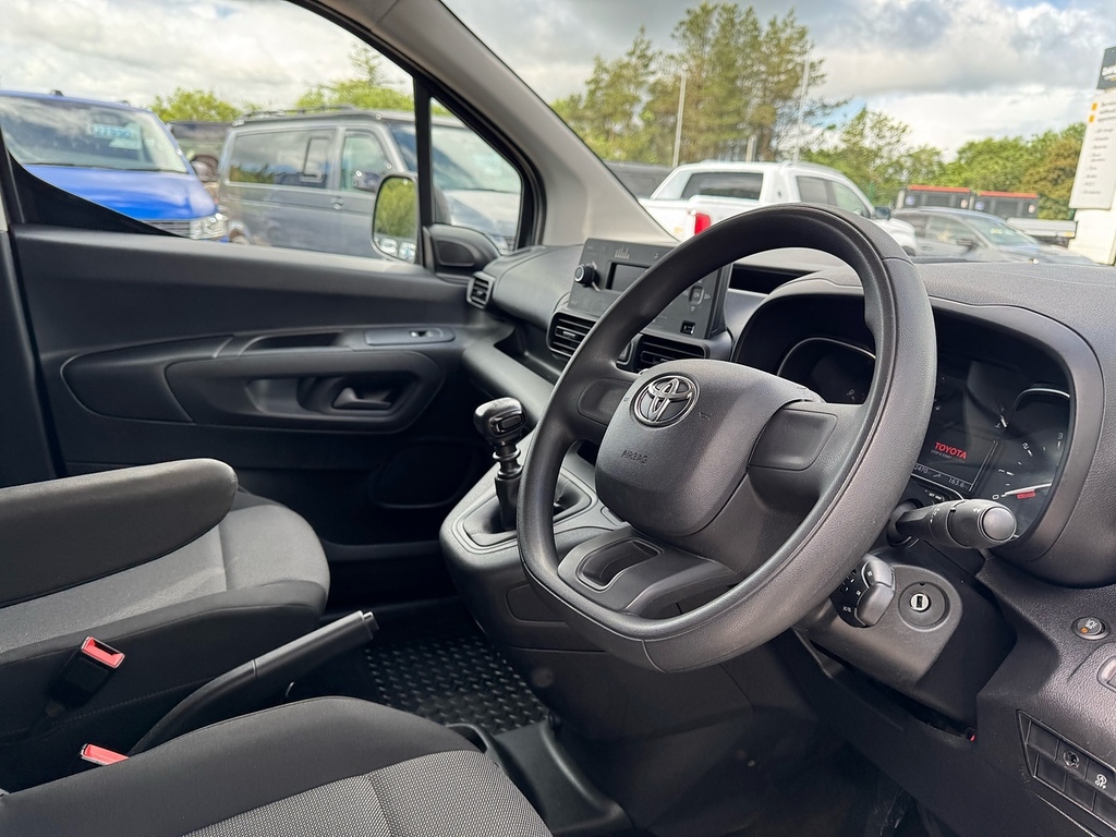 Toyota Proace City Bluehdi Active Swb 100Ps With Air Con, Ply Lined Grey #5