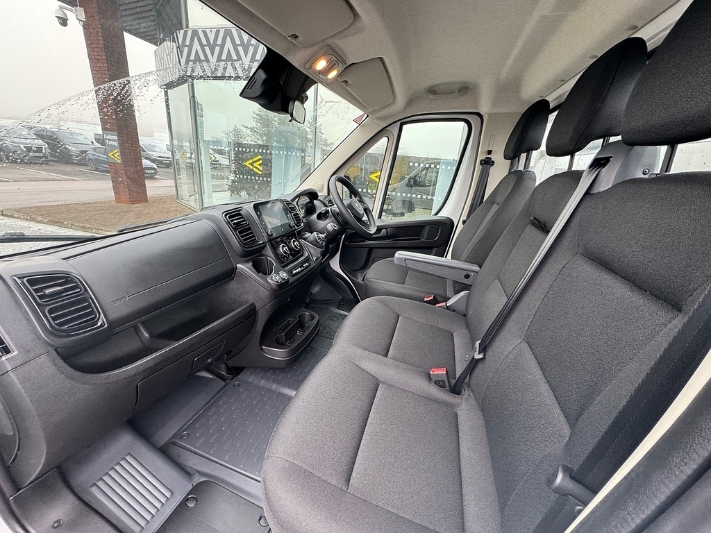 Citroen Relay 2.2 Bluehdi 35 Enterprise Panel Van A8 #22