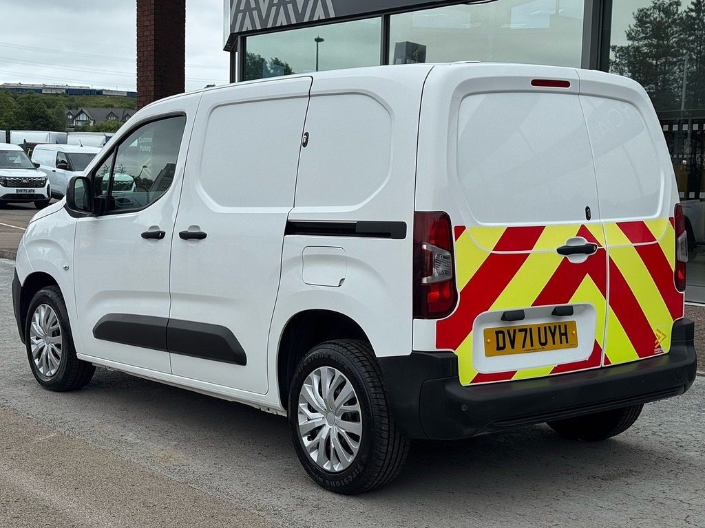 Citroen Berlingo Bluehdi 1000 Enterprise M Pro Swb 100Ps With Air C White #4