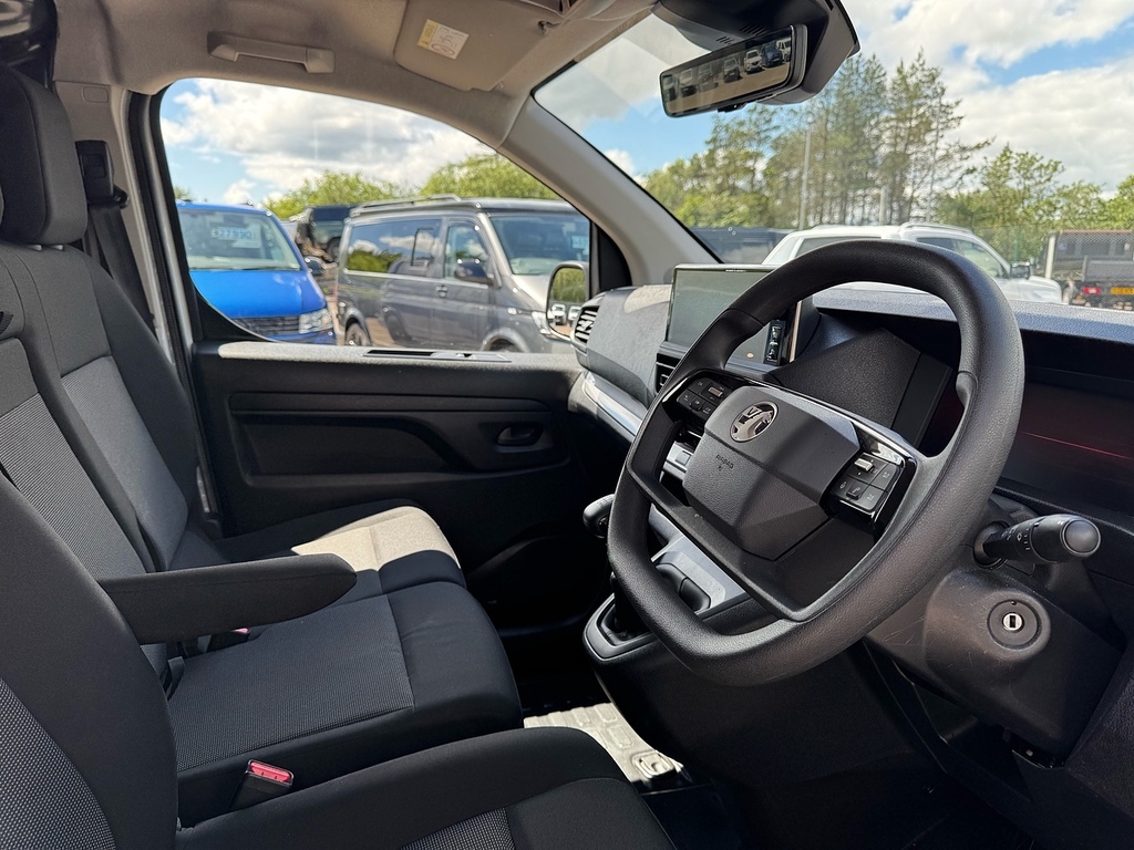 Vauxhall Vivaro Turbo D Pro 145Ps Lwb L2 With Air Con, Front And R White #5