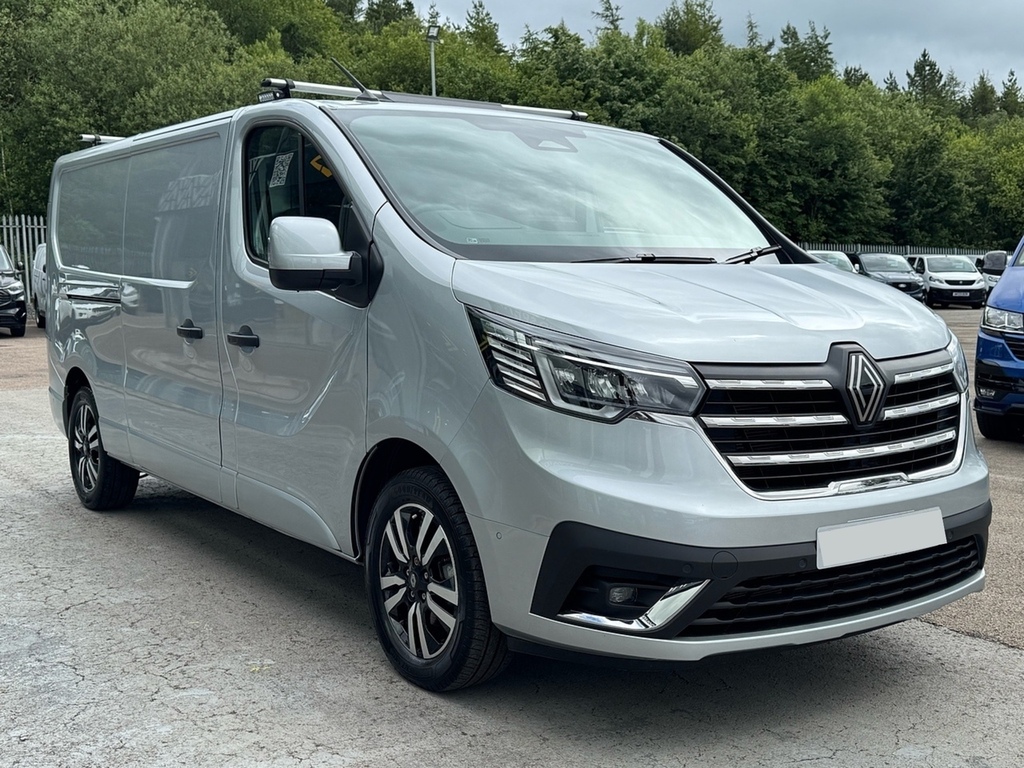 Renault Trafic Dci 150Ps Ll30 Extra Sport L2 Lwb With Rev Cam, Ro Grey #3