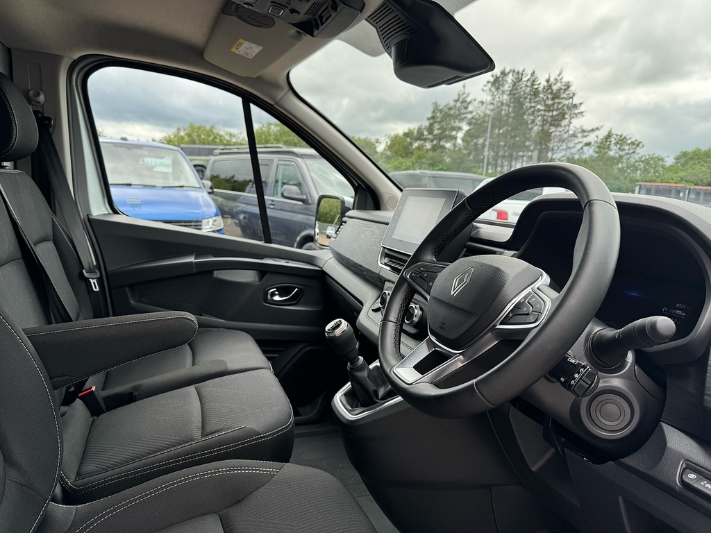 Renault Trafic Dci 150Ps Ll30 Extra Sport L2 Lwb With Rev Cam, Ro Grey #5