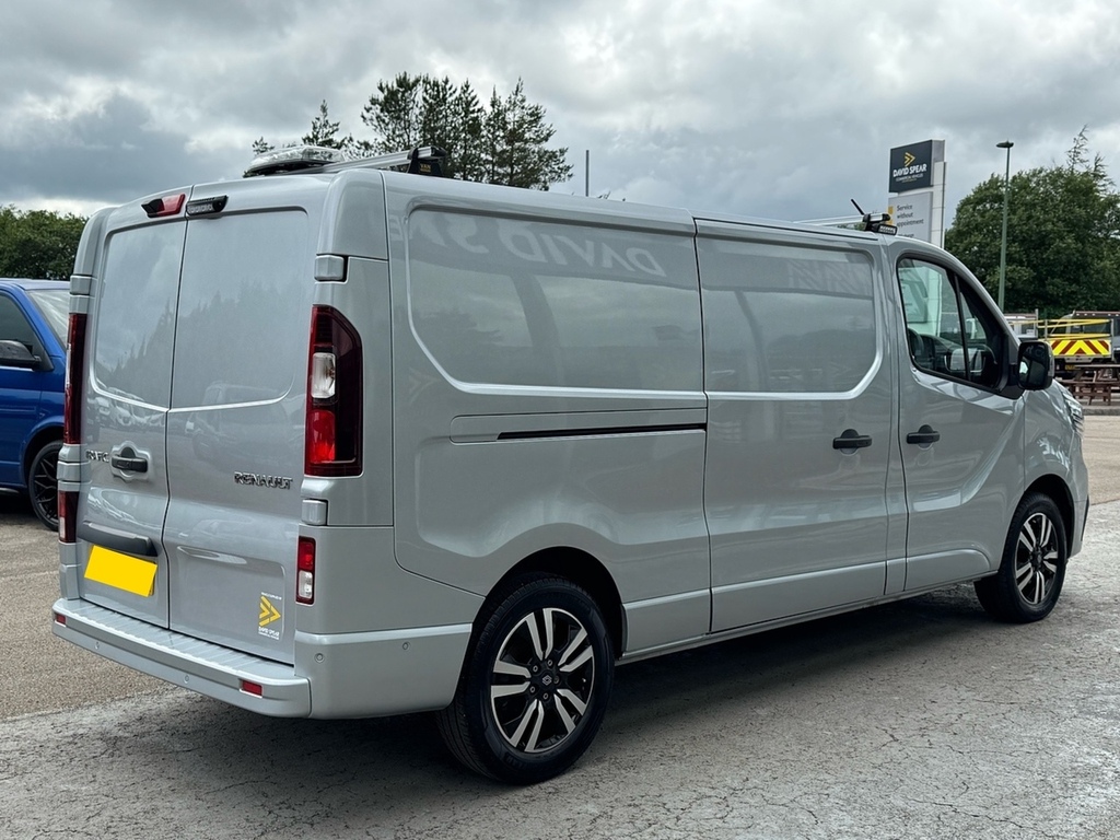 Renault Trafic Dci 150Ps Ll30 Extra Sport L2 Lwb With Rev Cam, Ro Grey #2