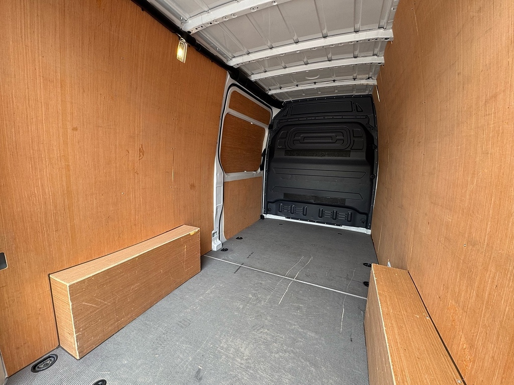 Mercedes-Benz Sprinter 315 L2 H2 Progressive Rwd White #12