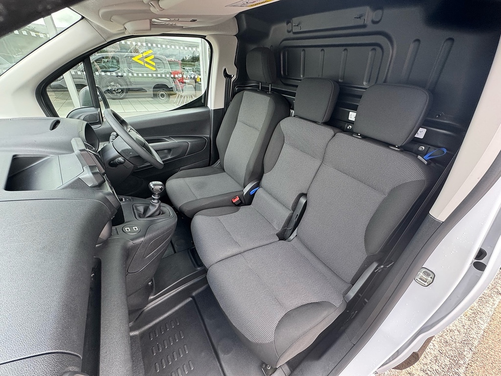 Vauxhall Combo 1.5 Turbo D 100Ps Prime H1 Van White #7