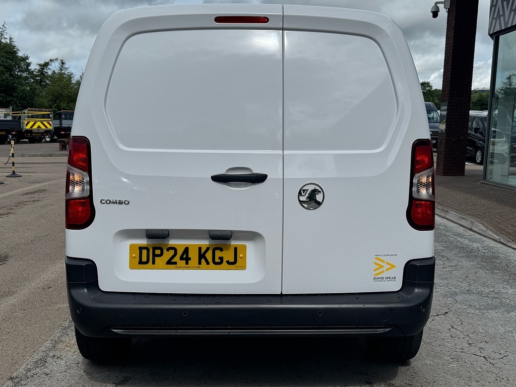 Vauxhall Combo 1.5 Turbo D 100Ps Prime H1 Van White #8