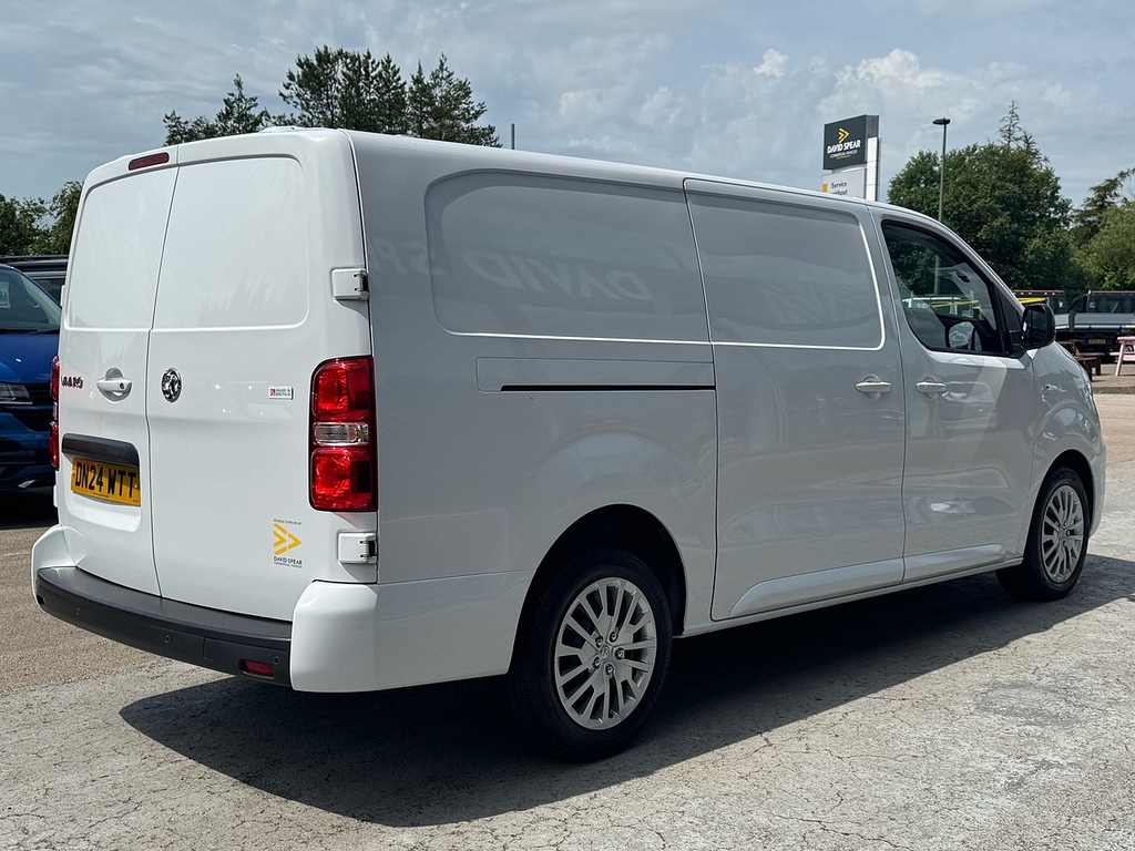 Vauxhall Vivaro Turbo D 3100 Pro 145Ps L2 Lwb With Reverse Camera, White #2