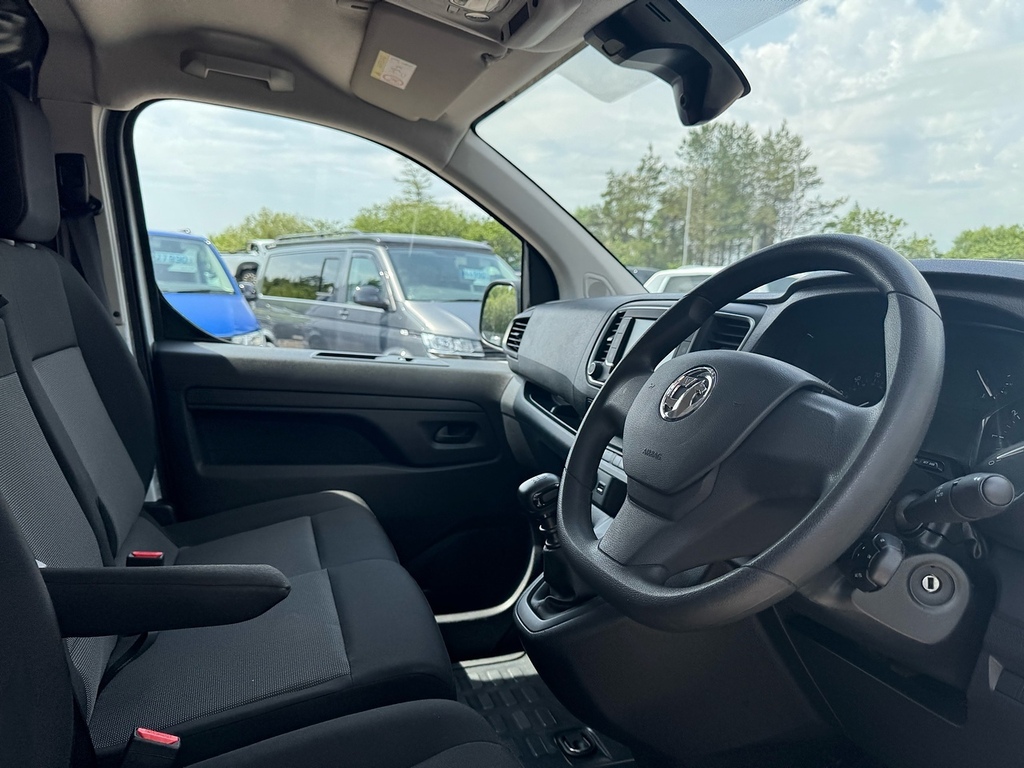 Vauxhall Vivaro Turbo D 3100 Pro 145Ps L2 Lwb With Reverse Camera, White #5