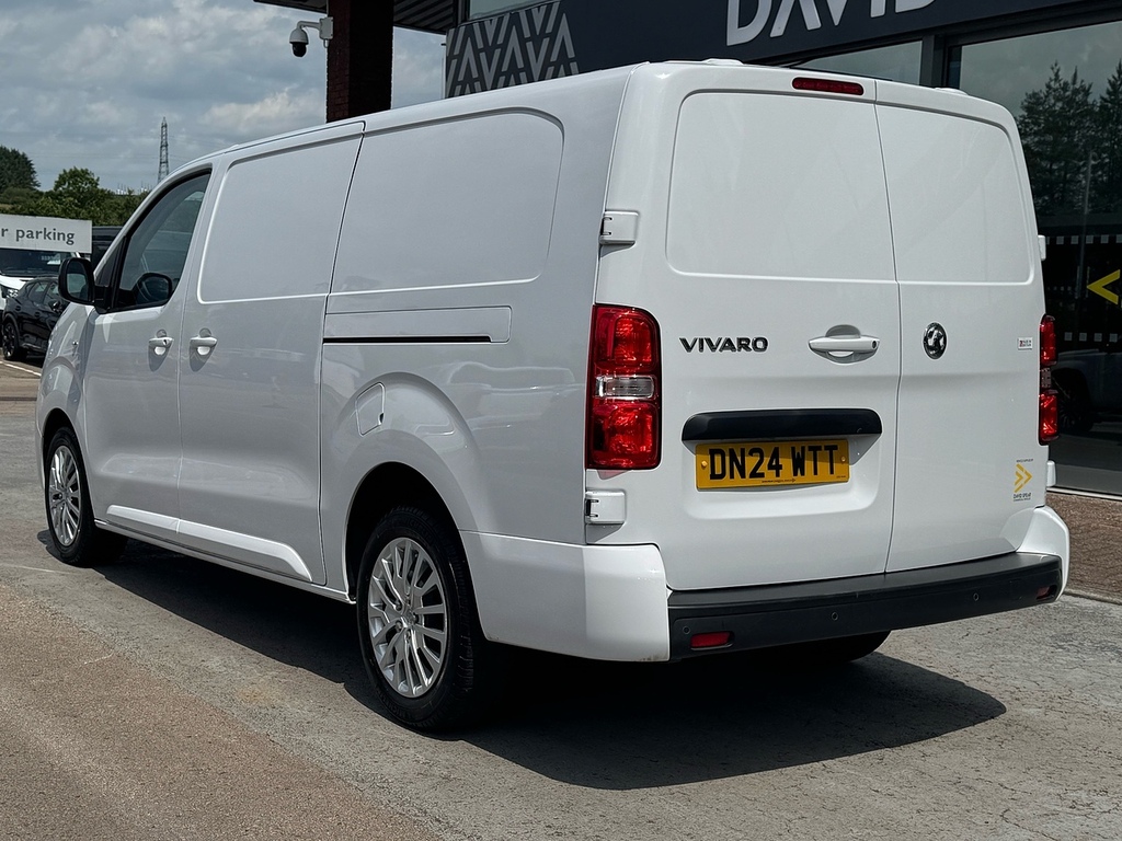Vauxhall Vivaro Turbo D 3100 Pro 145Ps L2 Lwb With Reverse Camera, White #4