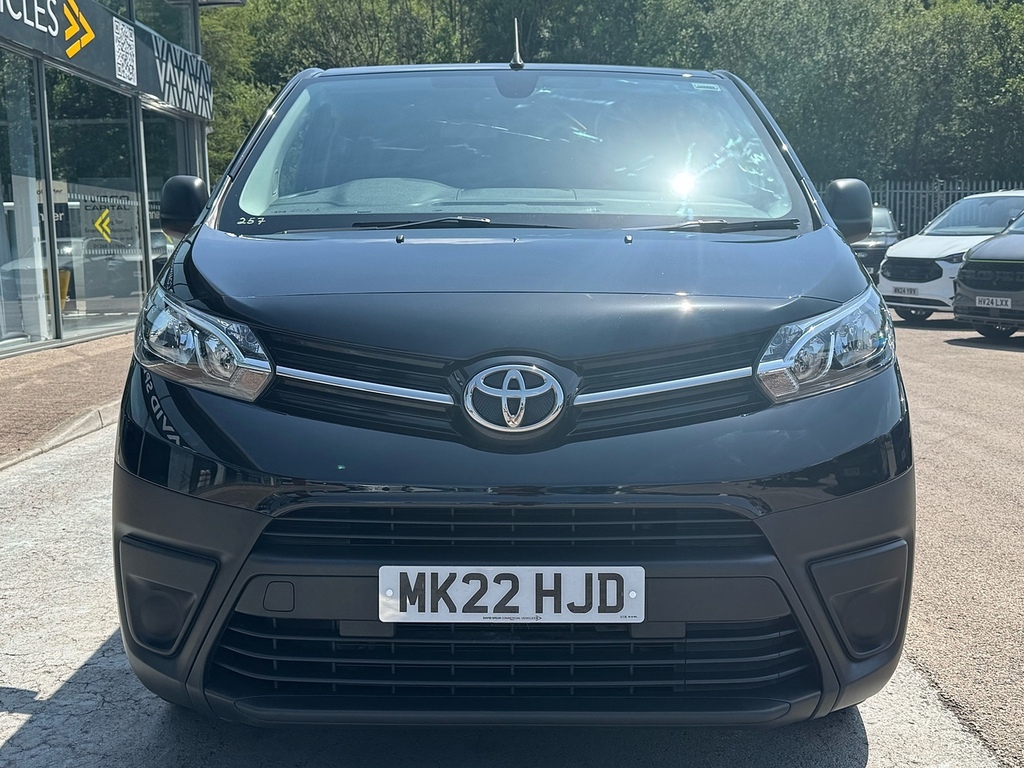 Toyota PROACE D Icon Mwb 120Ps With Air Con, Reverse Sensors S Black #6