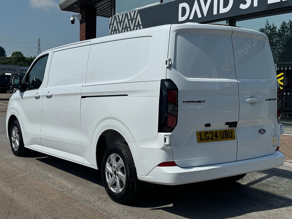 Ford Transit Custom 300 Ecoblue Limited L2 Lwb 136Ps With Heated Seats White #4