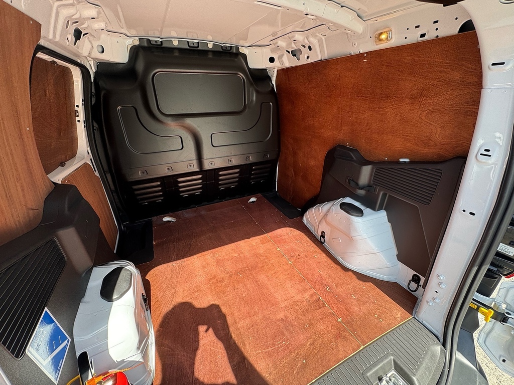 Ford Transit Courier Courier 1.5 Tdci 100Ps Sport Van 6 Speed Black #14