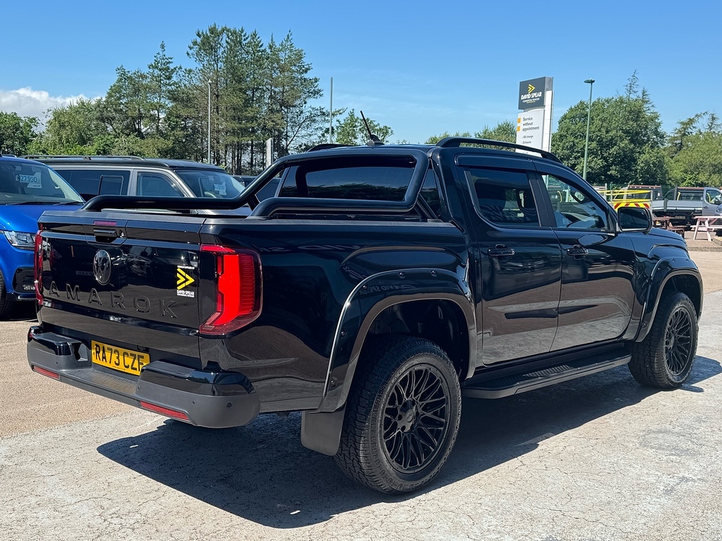 Volkswagen Amarok Tdi Style 205Ps 4Motion With Dscv Exclusive Upgrad Black #2
