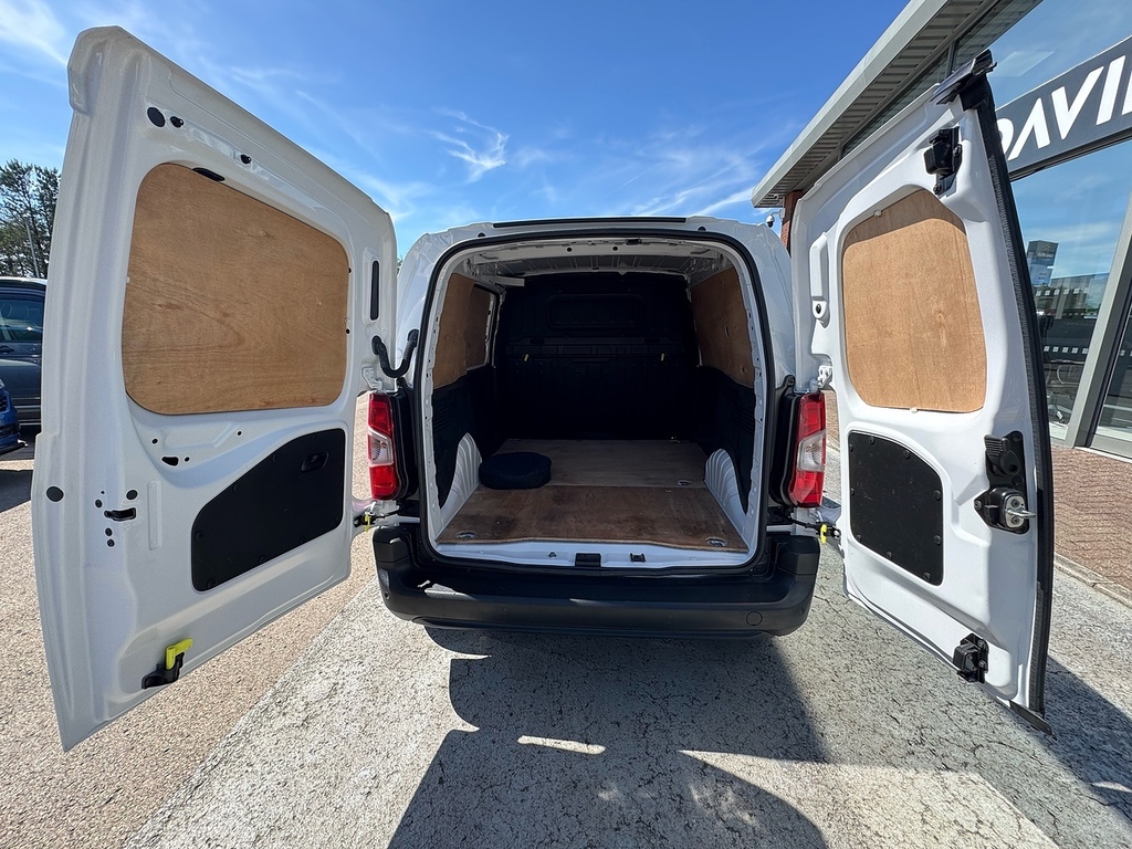 Peugeot E-Partner 50Kwh Professional Premium 750 White #11