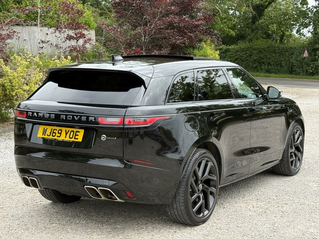 Land Rover Range Rover Velar 5.0 P550 Dynamic Edition Black #3