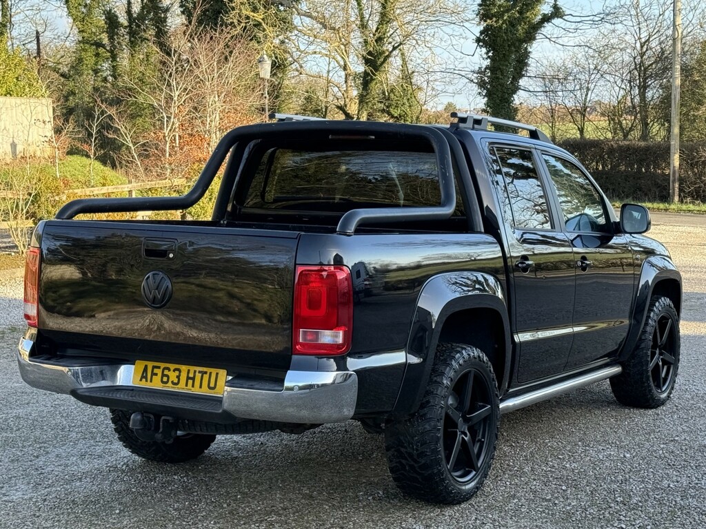 Volkswagen Amarok 2.0 Bitdi Bluemotion Tech Highline Black #3
