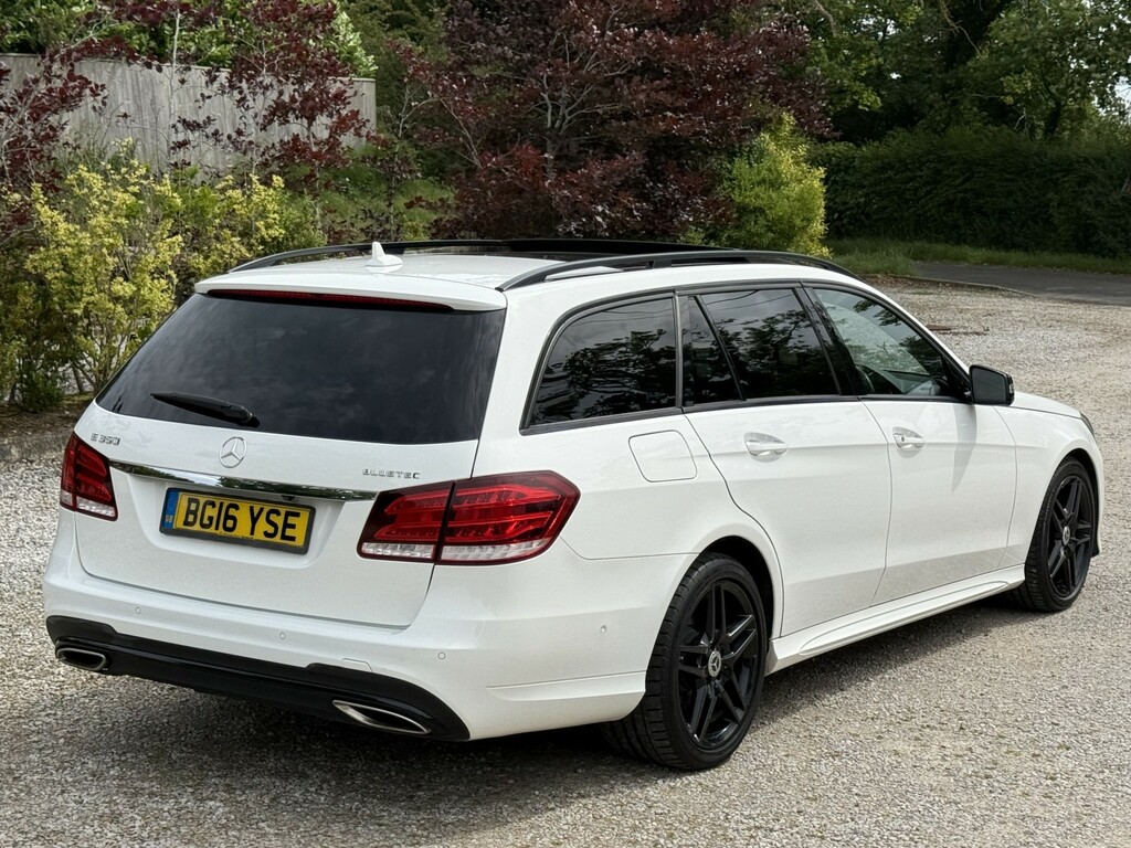 Mercedes-Benz E Class 3.0 E350 V6 Bluetec Amg Night Edition White #3