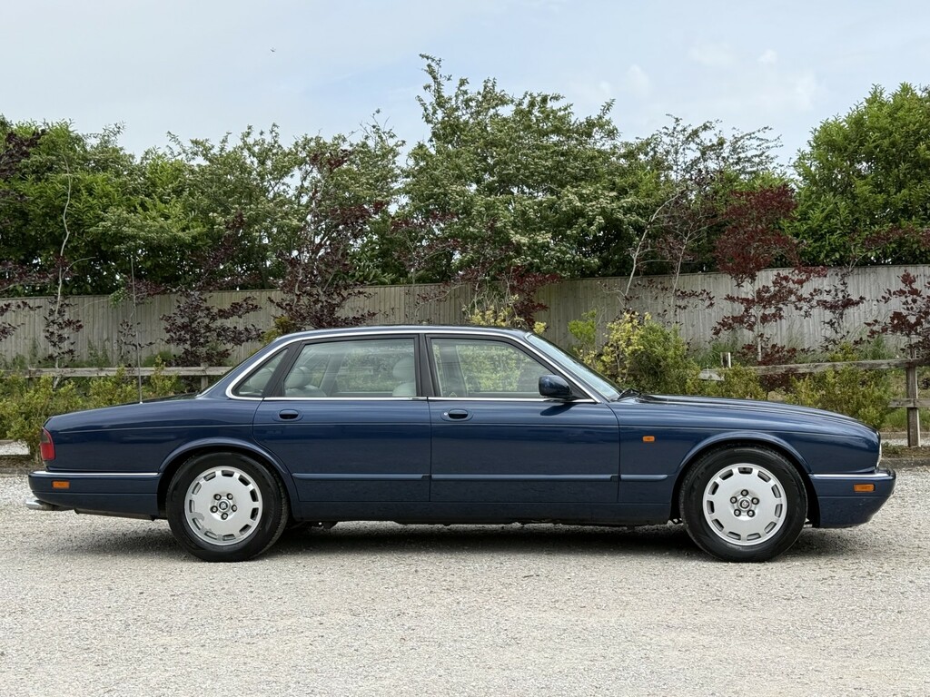 Jaguar XJ 3.2 Executive Blue #2