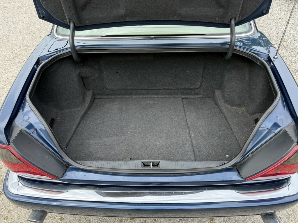 Jaguar XJ Auto Red #22
