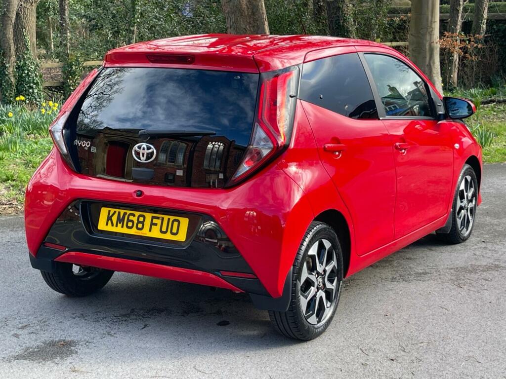 Toyota Aygo 1.0 Vvt-i X-plore Euro 6 Red #3