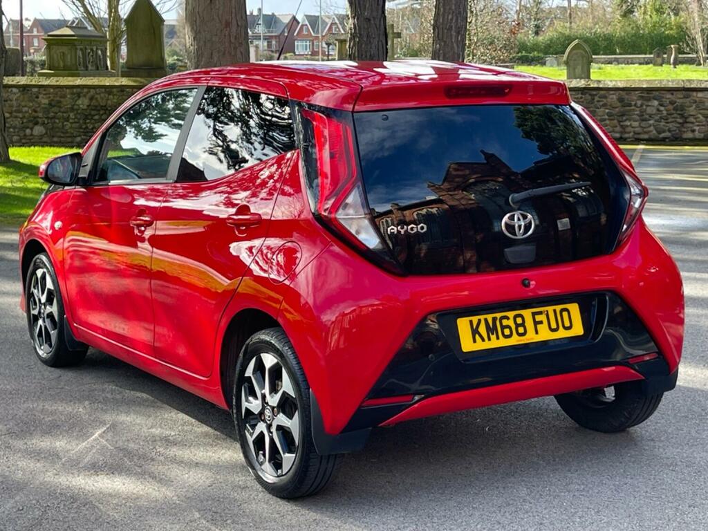 Toyota Aygo 1.0 Vvt-i X-plore Euro 6 Red #6