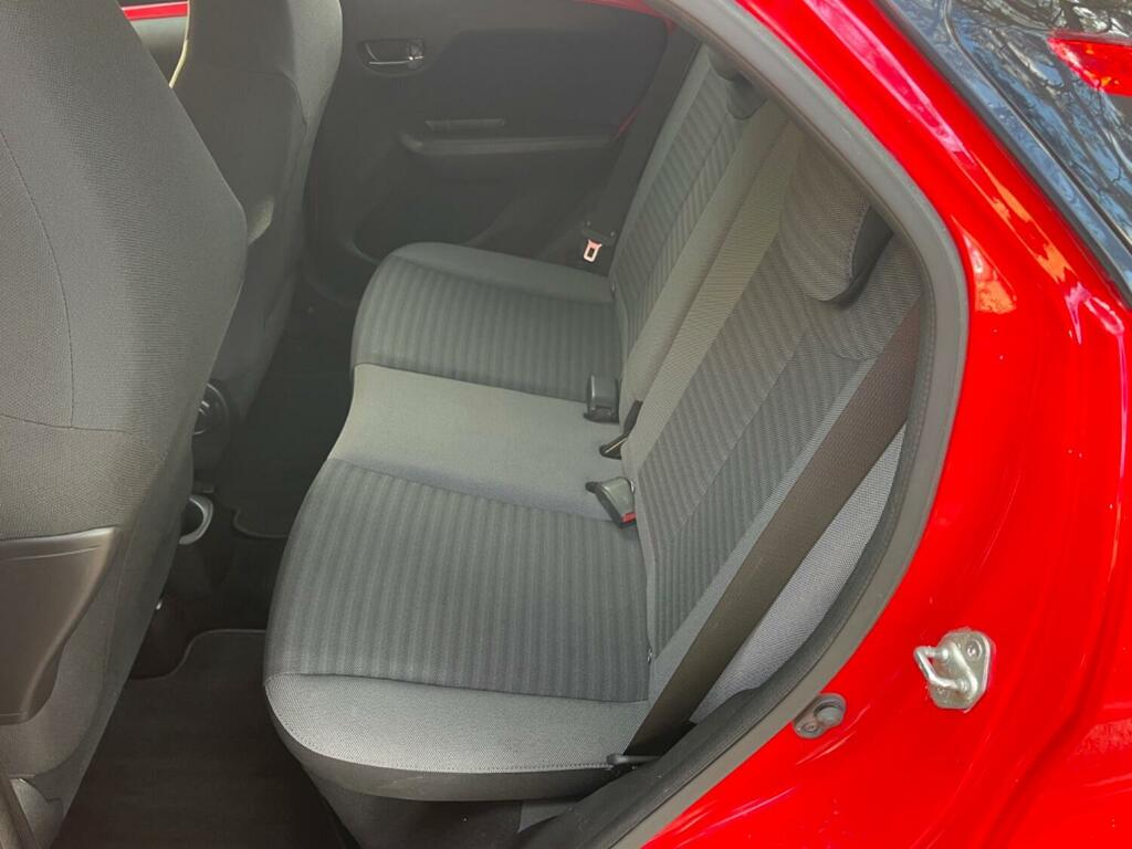 Toyota Aygo 1L X White #15