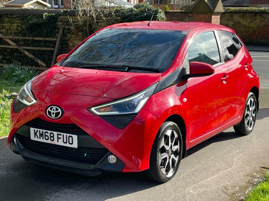 Toyota Aygo 1.0 Vvt-i X-plore Euro 6 Red #4