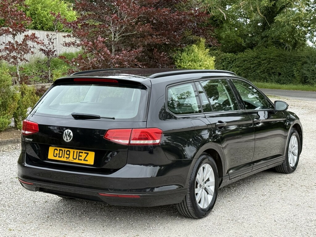 Volkswagen Passat 2.0 Tdi S Black #3