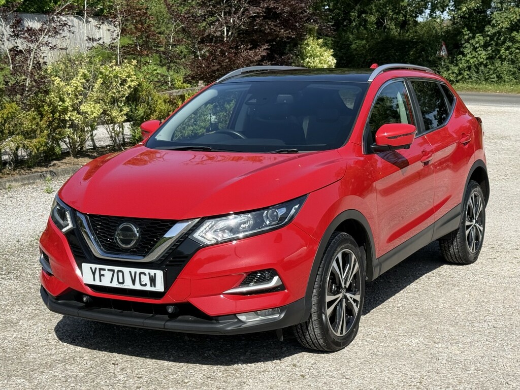 Nissan Qashqai 1.3 Dig-t N-connecta Red #3