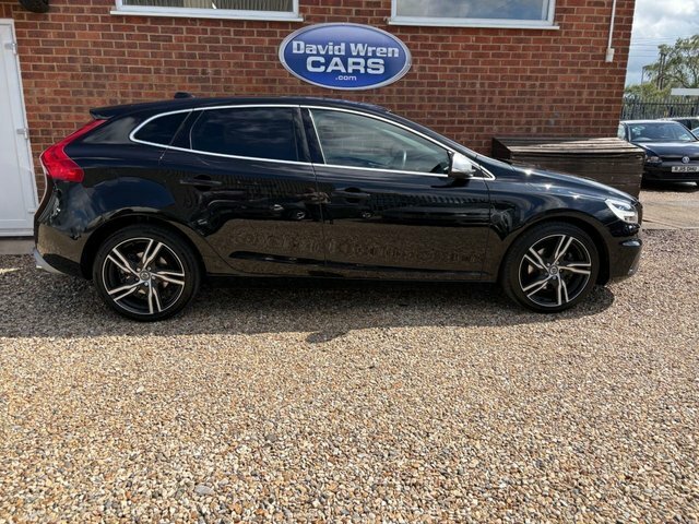 Volvo V40 T2 122 R Design Edition Grey #37