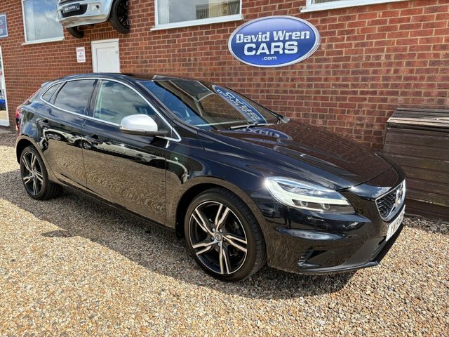 Volvo V40 T2 122 R Design Edition Grey #32